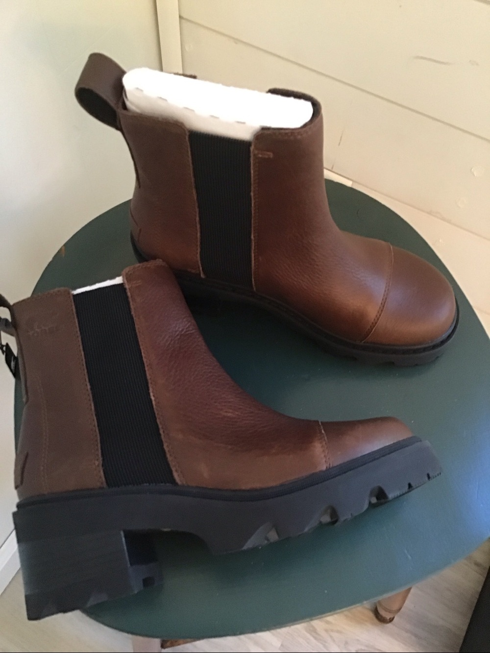 NWT Sorel Joan Now Chelsea Velvet Tan/Black Waterproof Boot Sz 7.5 - Picture 3 of 8
